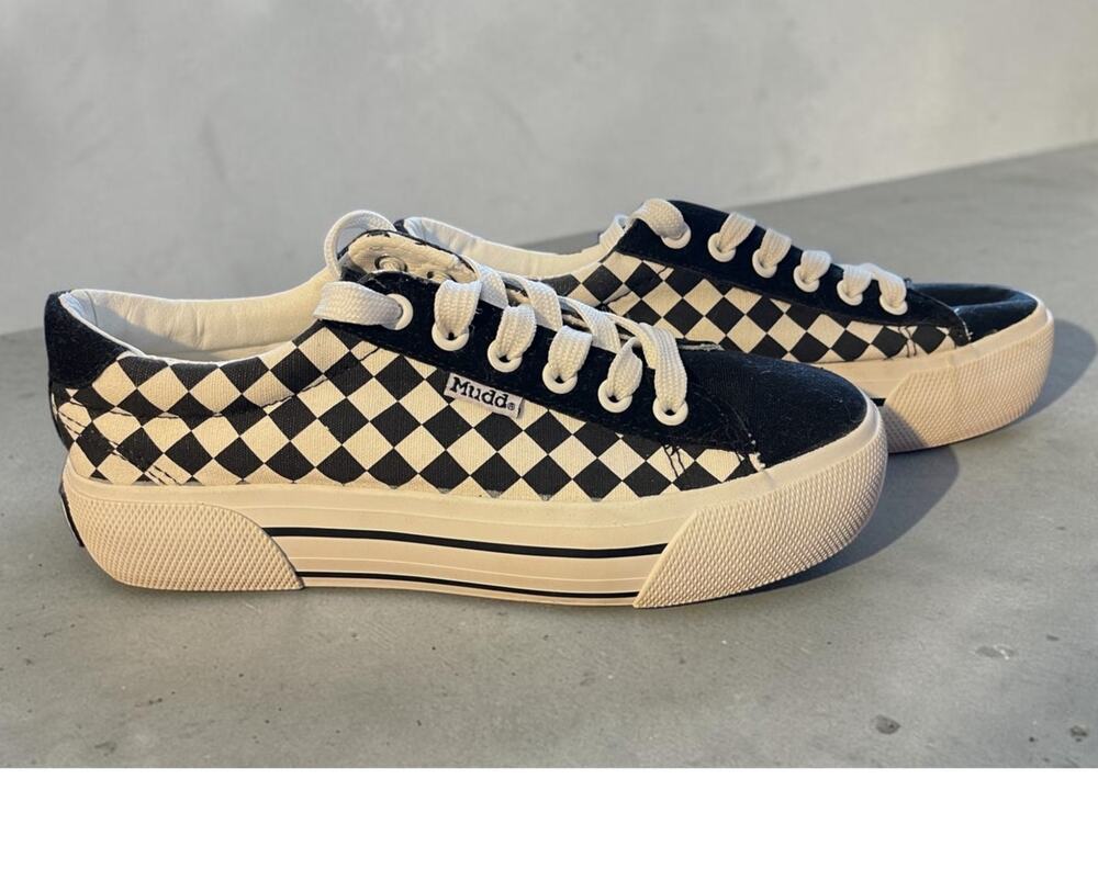 Mudd black checkered Sneakers Tennis Shoes Junior Woman Sz 6 Comfort Flats